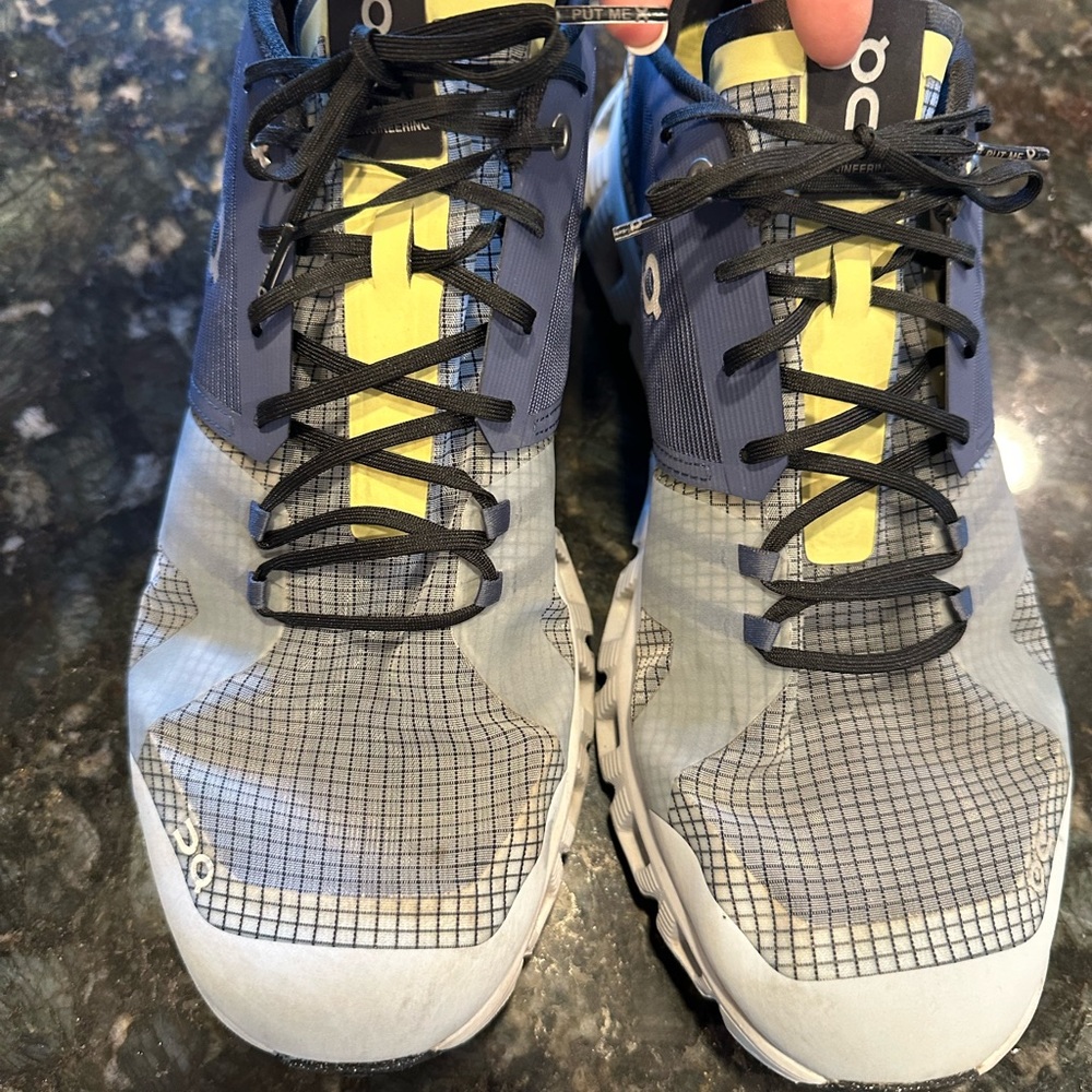 On Cloud men’s size 10.5 Cloud Swift